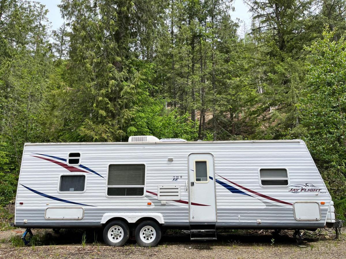 Noah'S Ark Campground Revelstoke Eksteriør bilde